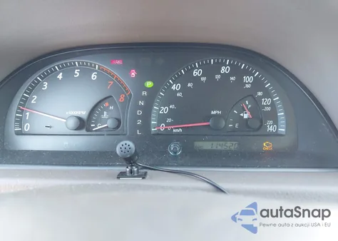 2002 Toyota Camry Le z USA, uszkodzony, nr VIN 4T1BE32K82U534669